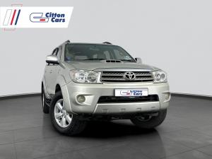 Toyota Fortuner 3.0D-4D Raised Body automatic - Image 3