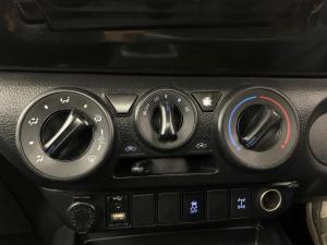 Toyota Hilux 2.8 GD-6 RB Raider automaticS/C - Image 6