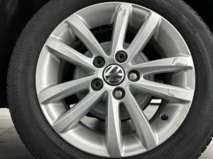 Volkswagen Polo Vivo 1.6 Trendline - Image 17