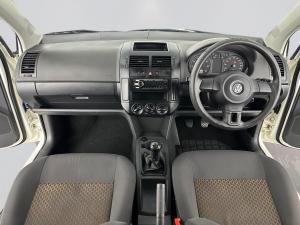 Volkswagen Polo Vivo 1.6 5-Door - Image 10
