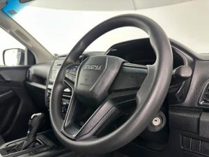 Isuzu D-MAX 1.9 Ddi HR L automatic D/C - Image 15