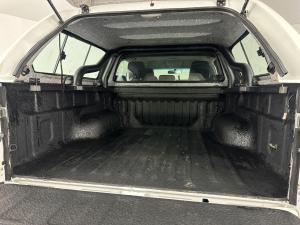 Isuzu D-MAX 1.9 Ddi HR L automatic D/C - Image 20