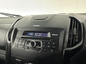 Isuzu D-MAX 250 HO HI-RIDE E/CAB - Image 7