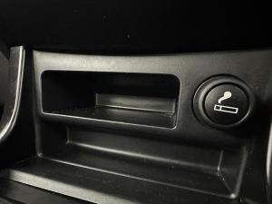 Isuzu D-MAX 250 HO HI-RIDE automatic D/C - Image 7