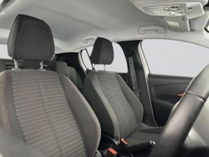 Peugeot 208 1.2 Active - Image 18