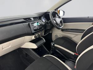 Renault Triber 1.0 Expression / Life - Image 16