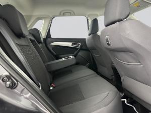 Suzuki Vitara Brezza 1.5 GLX automatic - Image 17