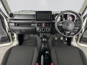 Suzuki Jimny 1.5 GLX - Image 10