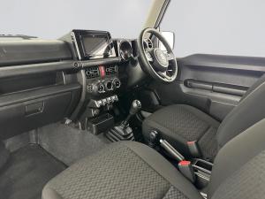 Suzuki Jimny 1.5 GLX - Image 13