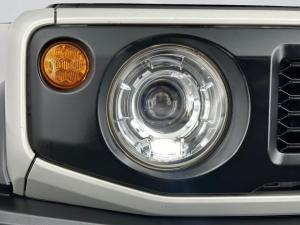 Suzuki Jimny 1.5 GLX - Image 7
