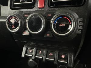 Suzuki Jimny 1.5 GLX - Image 8