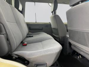 Toyota Land Cruiser 79 4.0PD/C - Image 13