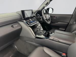 Toyota Landcruiser 300 V6 3.3D GX-R - Image 17