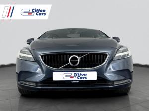 Volvo V40 D3 Momentum Geartronic - Image 2
