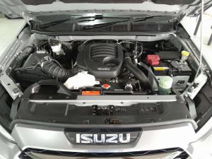 Isuzu MU-X 1.9D LS automatic - Image 10