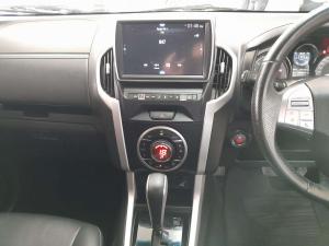 Isuzu MU-X 3.0D automatic - Image 20