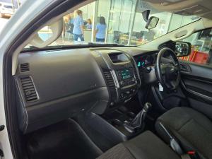 Ford Ranger 2.2TDCI L/RS/C - Image 11