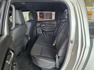 Isuzu D-MAX 3.0 Ddi V-CROSS HR automatic D/C - Image 12