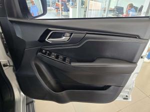 Isuzu D-MAX 3.0 Ddi V-CROSS HR automatic D/C - Image 15