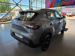 Nissan Magnite Kuro 1.0T CVT - Image 17