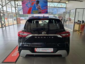 Nissan Magnite 1.0T RED Edition - Image 4