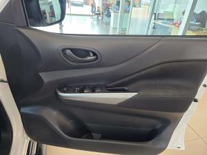 Nissan Navara 2.5D XE D/C - Image 14