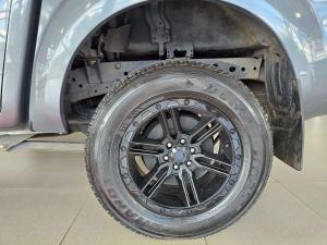 Nissan Navara 2.5DDTI SE automatic D/C - Image 10