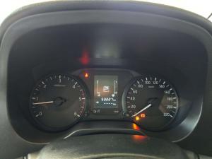 Nissan Navara 2.5DDTI SE automatic D/C - Image 13