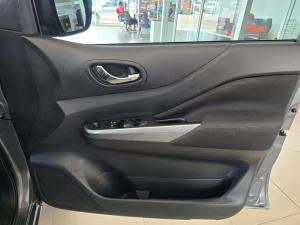 Nissan Navara 2.5DDTI SE automatic D/C - Image 15