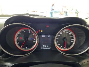 Suzuki Swift 1.2 GLX - Image 11