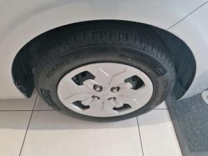 Kia Picanto 1.0 Street - Image 10