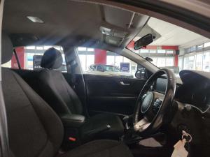 Kia RIO 1.4 LX 5-Door - Image 12