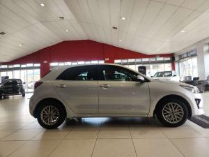 Kia RIO 1.4 LX 5-Door - Image 6