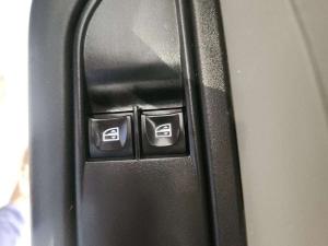 Renault Triber 1.0 Expression / Life - Image 14