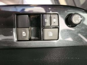 Toyota Hilux 2.4 GD-6 RB Raider automaticE/CAB - Image 14