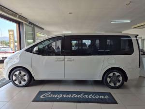 Hyundai Staria 2.2D Elite automatic - Image 4