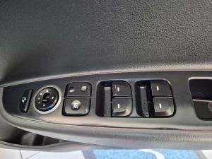 Hyundai Grand i10 1.25 Fluid - Image 20