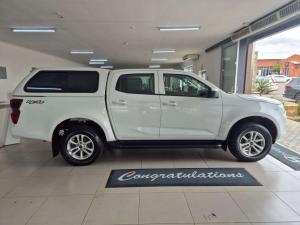 Isuzu D-MAX 1.9 Ddi LS 4X4 automatic D/C - Image 8