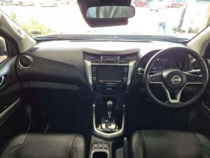 Nissan Navara 2.5DDTI LE/LE Plus automatic D/C - Image 10