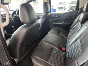 Nissan Navara 2.5DDTI LE/LE Plus automatic D/C - Image 15