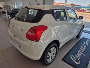 Suzuki Swift 1.2 GA - Image 9
