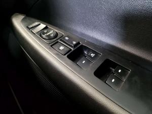 Hyundai Tucson 2.0 Elite automatic - Image 20