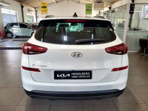 Hyundai Tucson 2.0 Elite automatic - Image 4