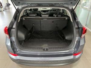 Hyundai Tucson 2.0 Elite automatic - Image 5