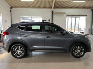 Hyundai Tucson 2.0 Elite automatic - Image 6
