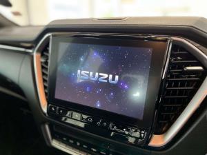 Isuzu D-MAX 3.0 Ddi V-CROSS HR automatic D/C - Image 19