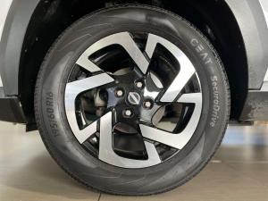 Nissan Magnite 1.0T Acenta CVT - Image 8