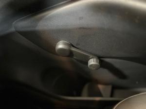 Nissan Navara 2.5DE XE S/C - Image 19