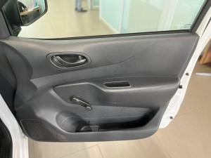 Nissan Navara 2.5DE XE S/C - Image 20