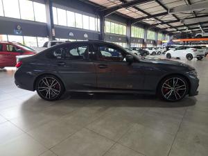 BMW 318i M Mzansi Edition automatic - Image 4